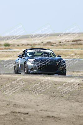 media/Oct-18-2025-Speed Ventures (Sat) [[8b3b7cf525]]/Yellow/Session 3 (Sunset)/